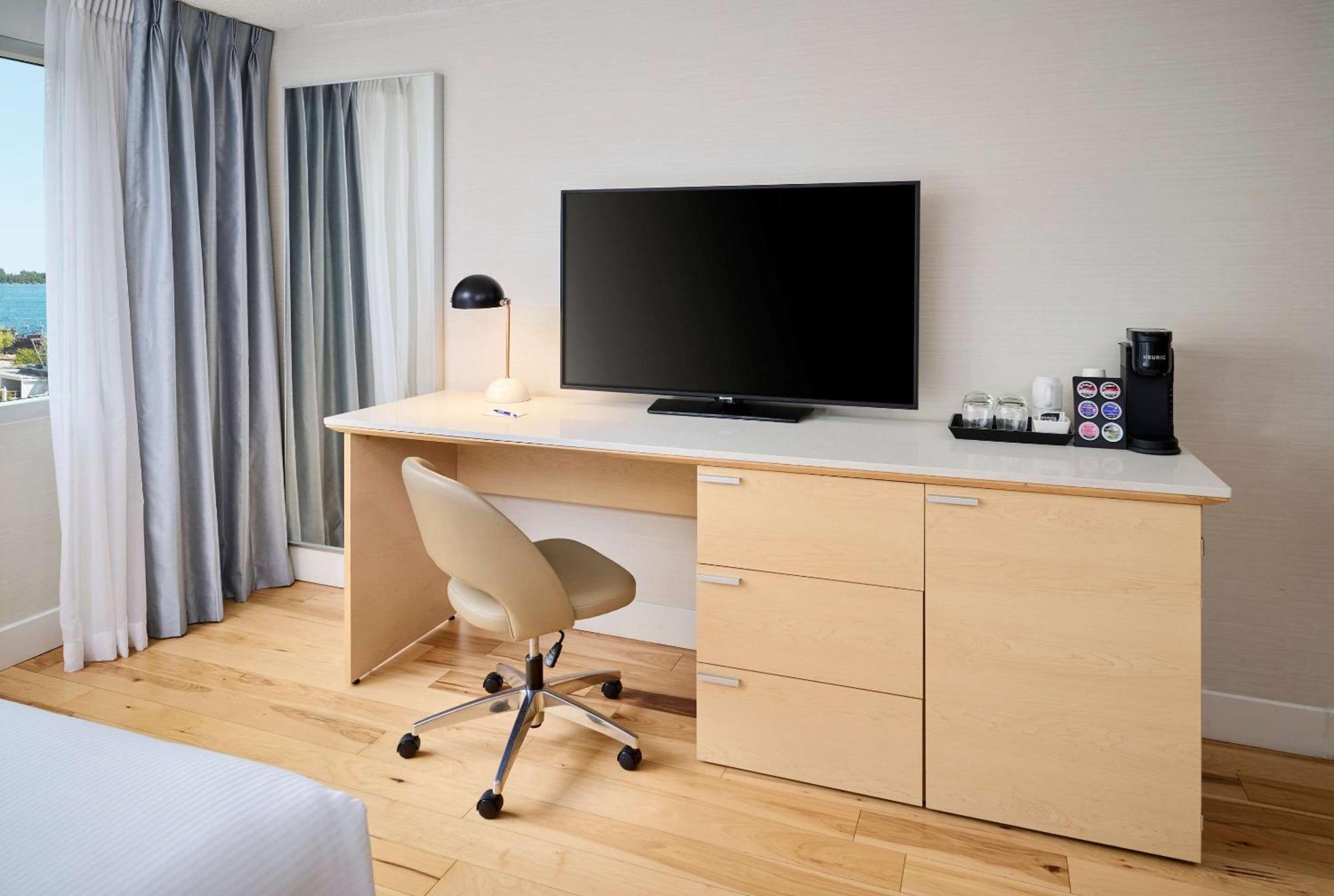 Radisson Blu Toronto Downtown Hotel Bagian luar foto