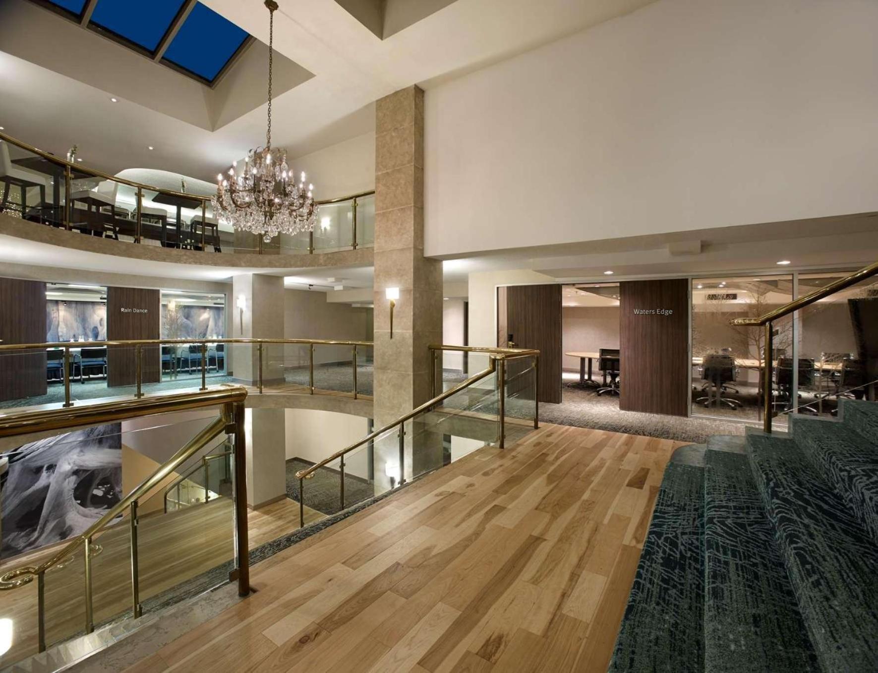 Radisson Blu Toronto Downtown Hotel Bagian luar foto