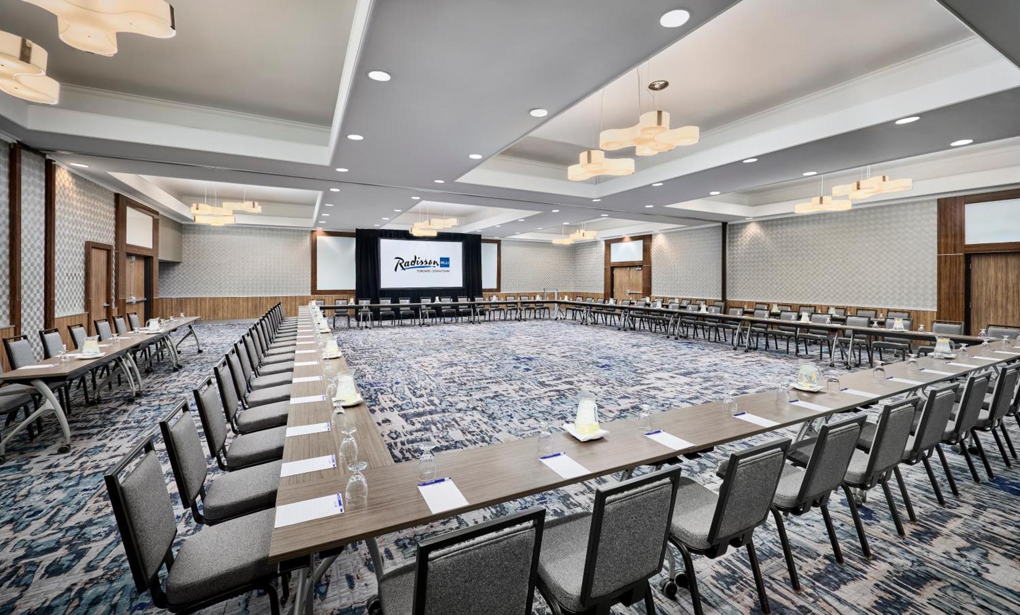 Radisson Blu Toronto Downtown Hotel Bagian luar foto